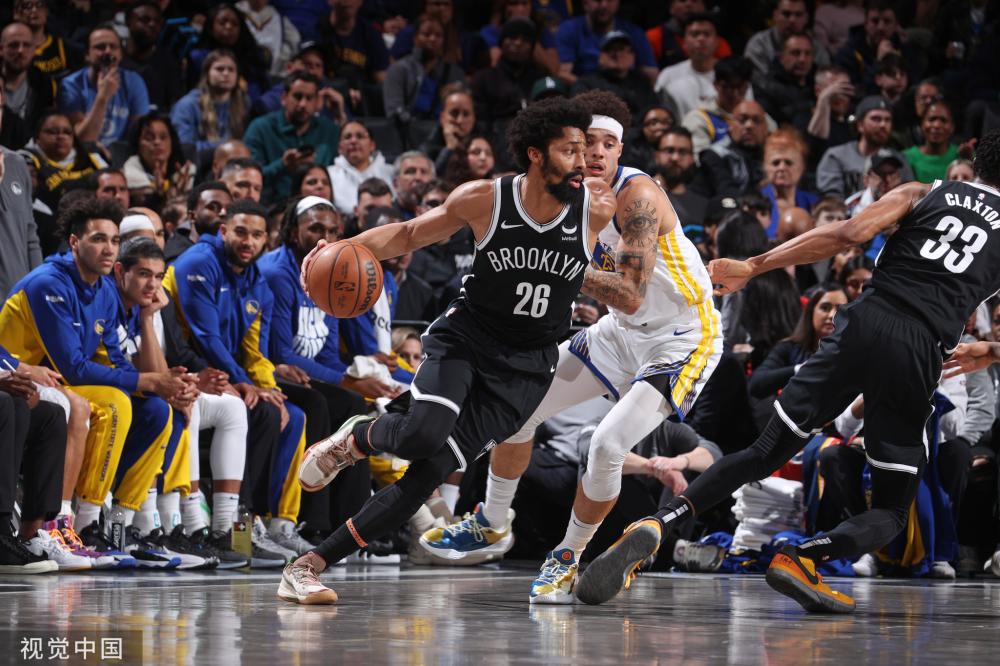 不仅依赖于 不仅依赖于